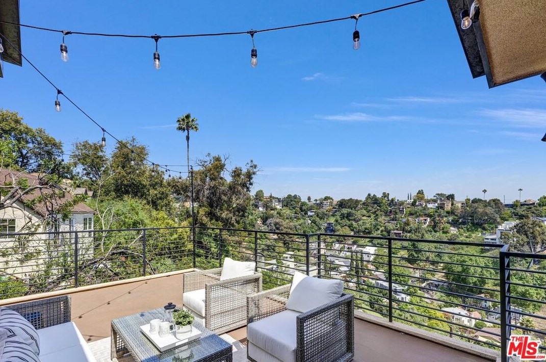 4758 Glenalbyn Dr, Los Angeles CA  90065-5002 exterior