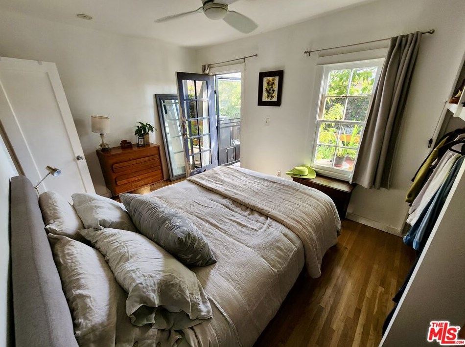 3004 Del Monte Dr, Los Angeles CA  90026-2802 exterior