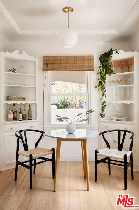 3827 Cherrywood Ave, Los Angeles CA  90008-2645 exterior