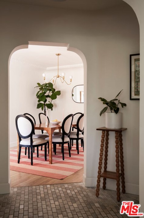 3827 Cherrywood Ave, Los Angeles CA  90008-2645 exterior