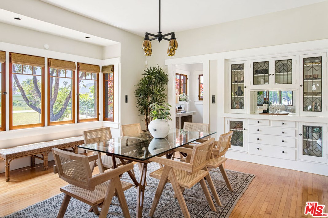 917 El Molino Ave, Pasadena CA  91104-3645 exterior