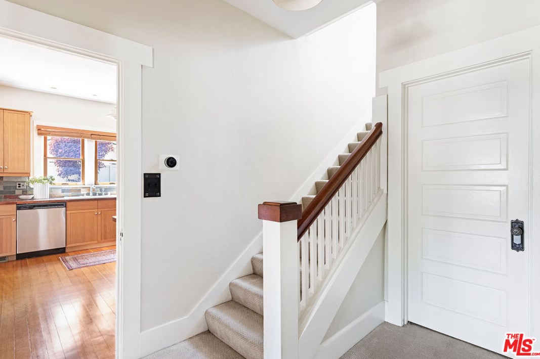 917 El Molino Ave, Pasadena CA  91104-3645 exterior