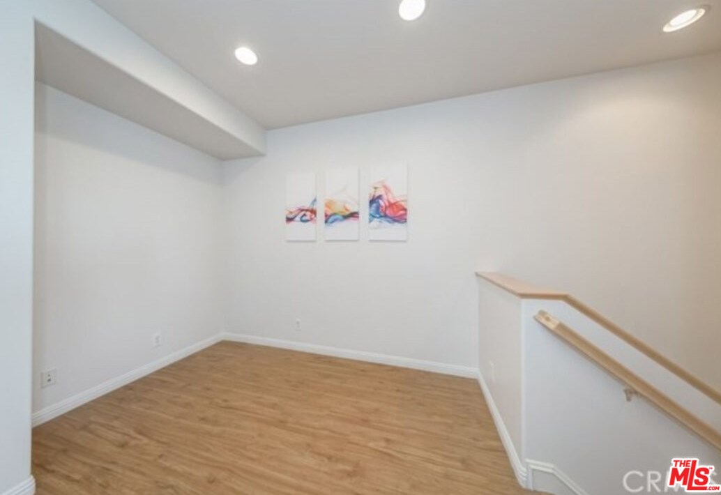 2098 Arnold Way, Fullerton CA 92833-2143 exterior