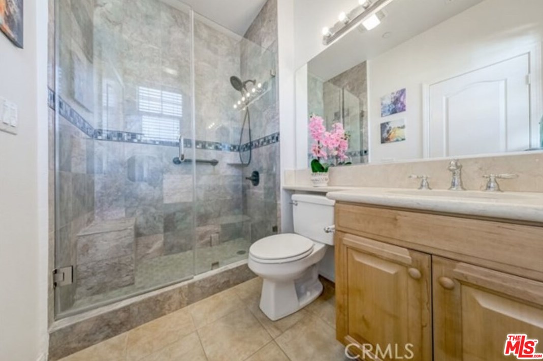 2098 Arnold Way, Fullerton CA 92833-2143 exterior