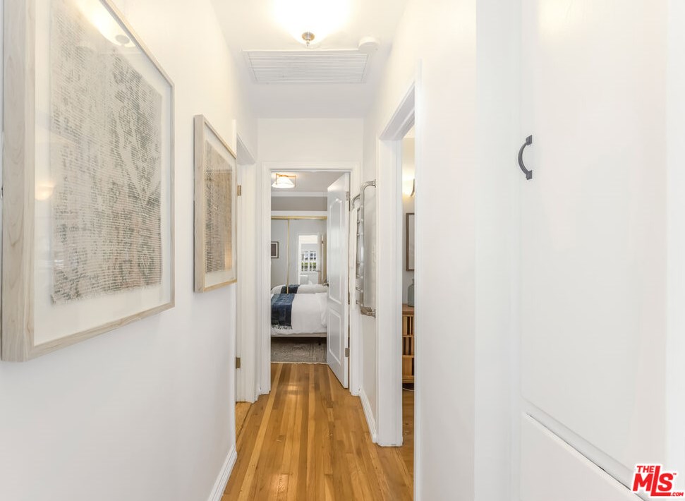 4071 Tivoli Ave, Los Angeles CA  90066-5103 exterior