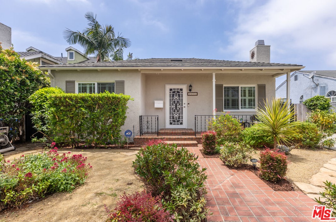 4071 Tivoli Ave, Los Angeles CA  90066-5103 exterior