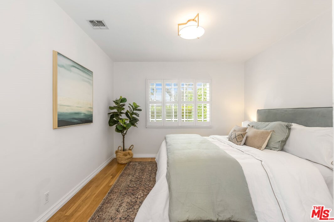 4071 Tivoli Ave, Los Angeles CA  90066-5103 exterior