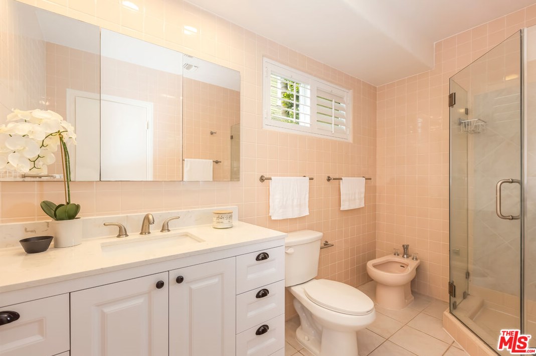 4071 Tivoli Ave, Los Angeles CA  90066-5103 exterior