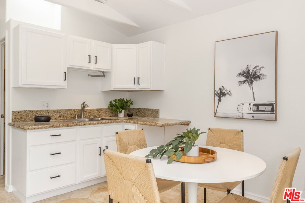 4071 Tivoli Ave, Los Angeles CA  90066-5103 exterior