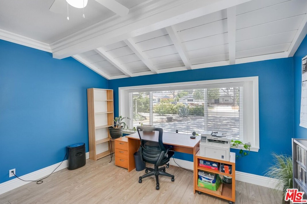 16810 Minnehaha St, San Fernando CA  91344-5920 exterior