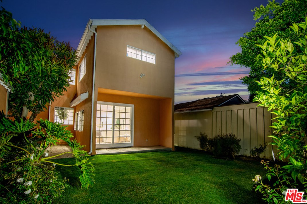 9410 Hargis St, Los Angeles CA  90034-1849 exterior