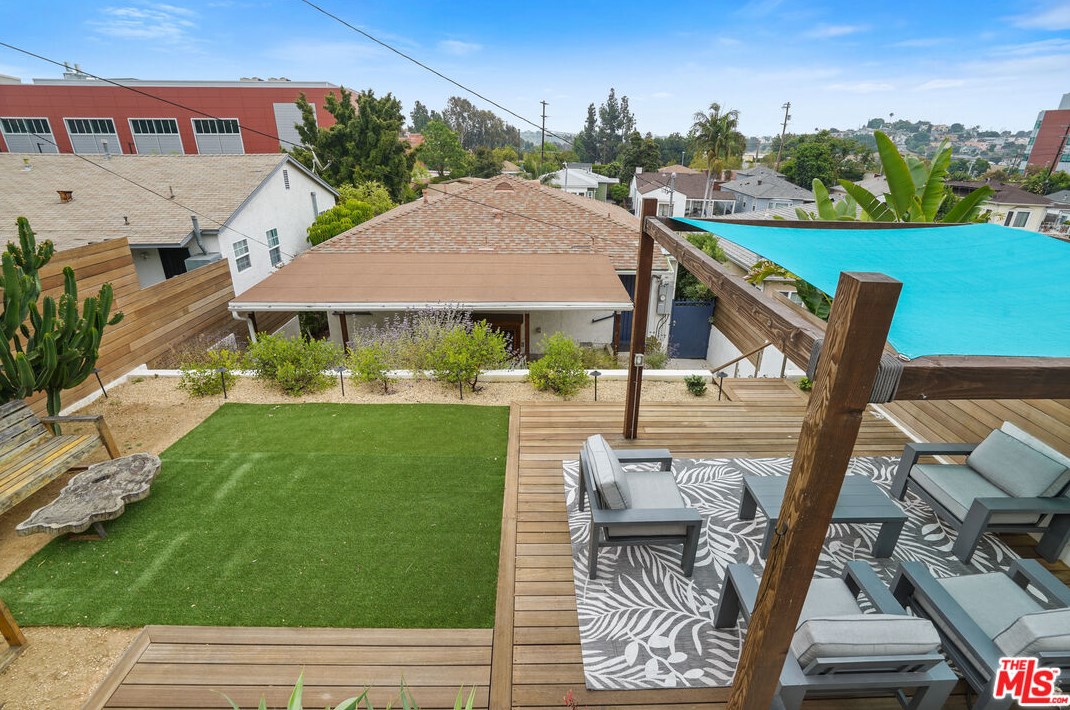 1909 Lansdowne Ave, Los Angeles CA  90032-4143 exterior