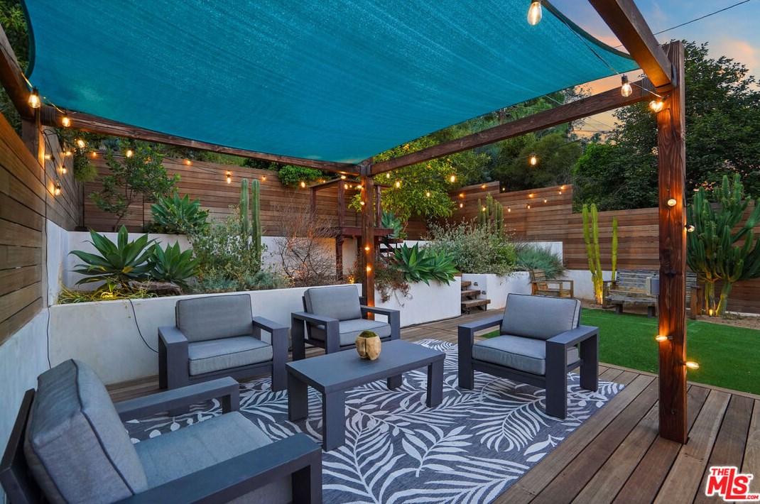 1909 Lansdowne Ave, Los Angeles CA  90032-4143 exterior