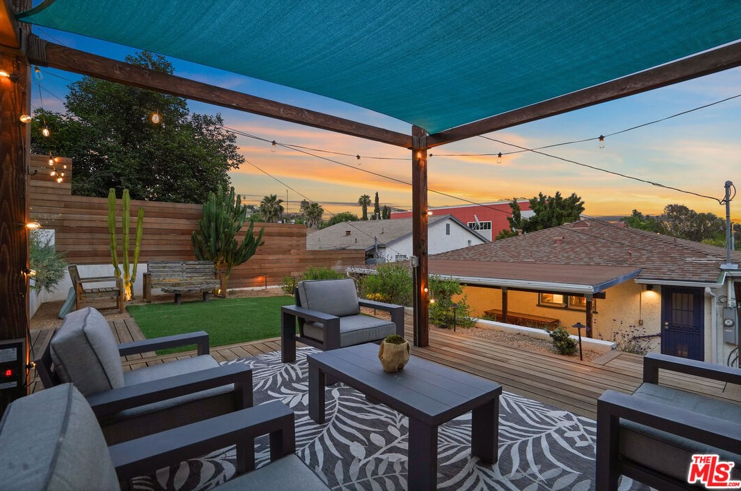 1909 Lansdowne Ave, Los Angeles CA  90032-4143 exterior
