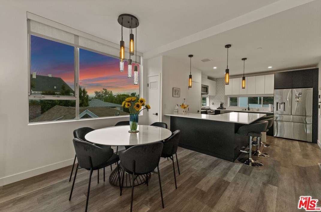 421 Wilton Pl, Los Angeles CA  90004-1620 exterior