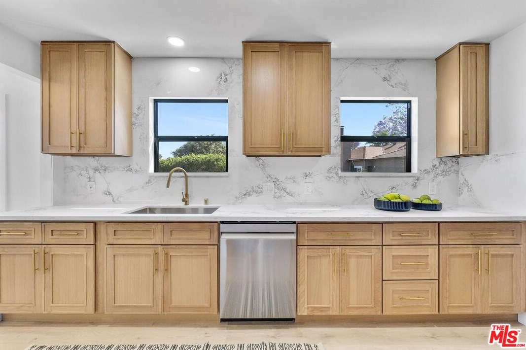 9161 Hornby Ave, Whittier CA  90603-1850 exterior