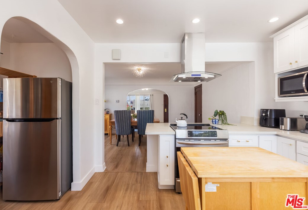 1365 Keniston Ave, Los Angeles CA  90043-3711 exterior