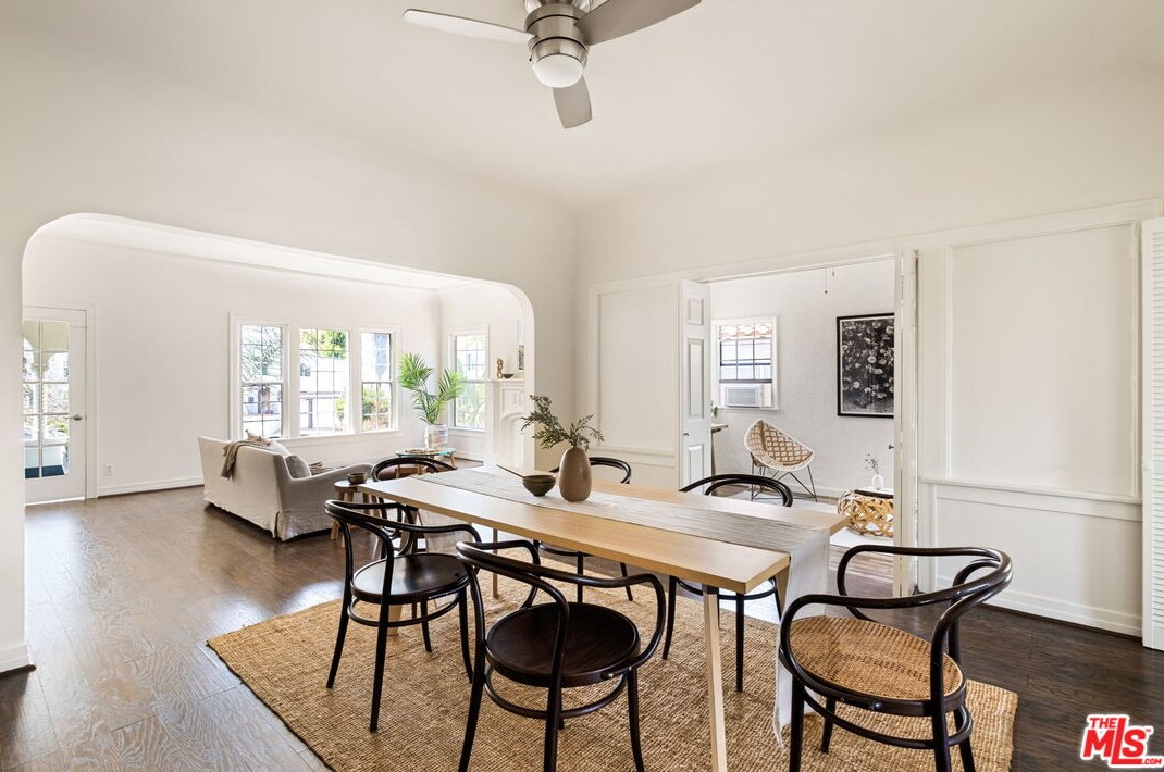 1106 Highland Ave, Los Angeles CA  90019-1750 exterior