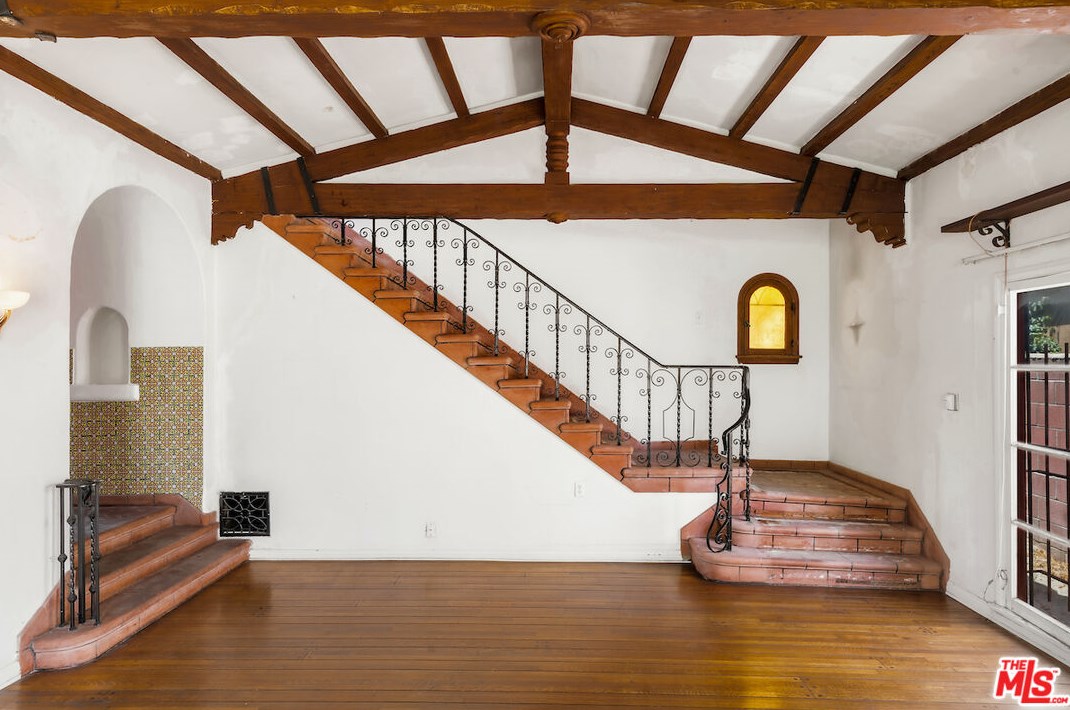 3454 48th St, Los Angeles CA  90043-1203 exterior