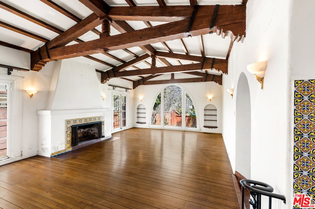 3454 48th St, Los Angeles CA  90043-1203 exterior