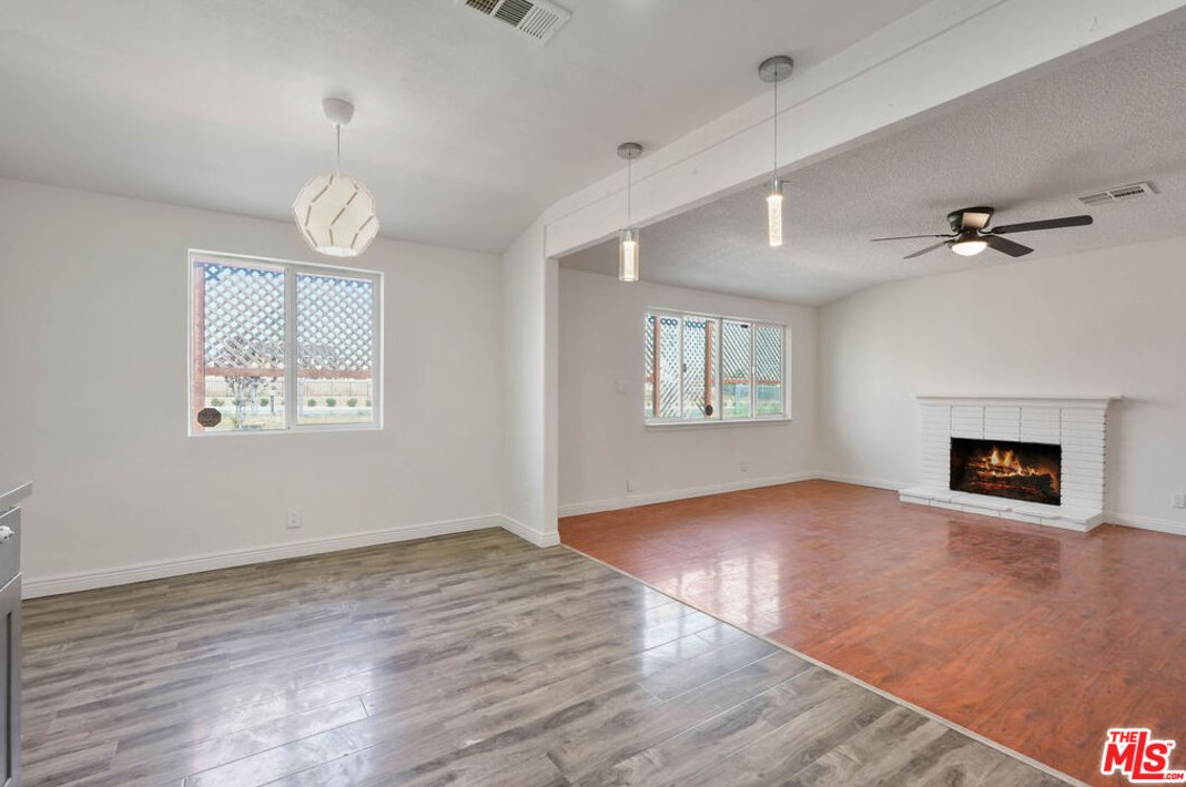 8849 Maple Ave, Hesperia CA  92345-3739 exterior