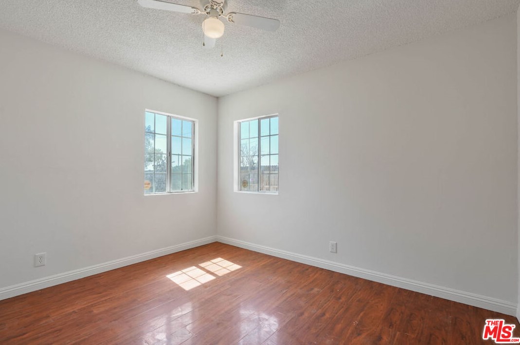 8849 Maple Ave, Hesperia CA  92345-3739 exterior