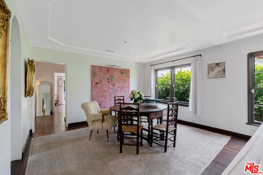 1829 Holt Ave, Los Angeles CA  90035-4307 exterior