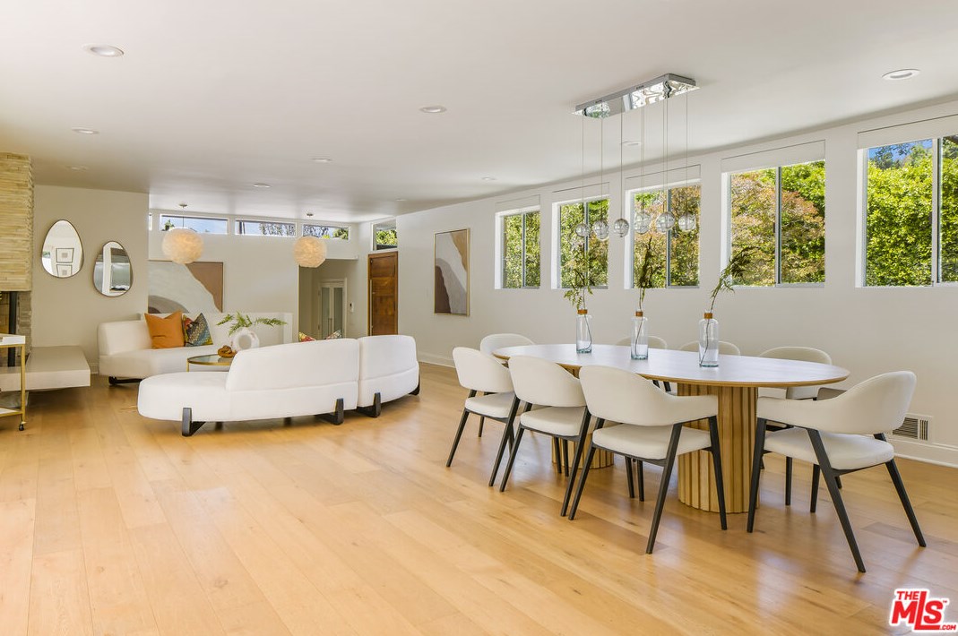15418 Hamner Dr, Los Angeles CA  90077-1803 exterior