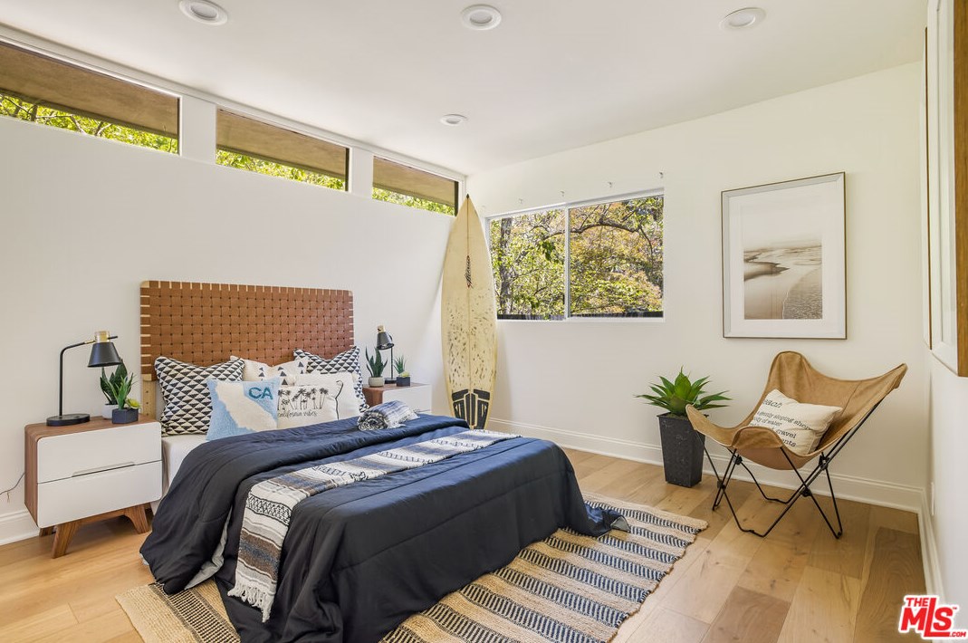 15418 Hamner Dr, Los Angeles CA  90077-1803 exterior