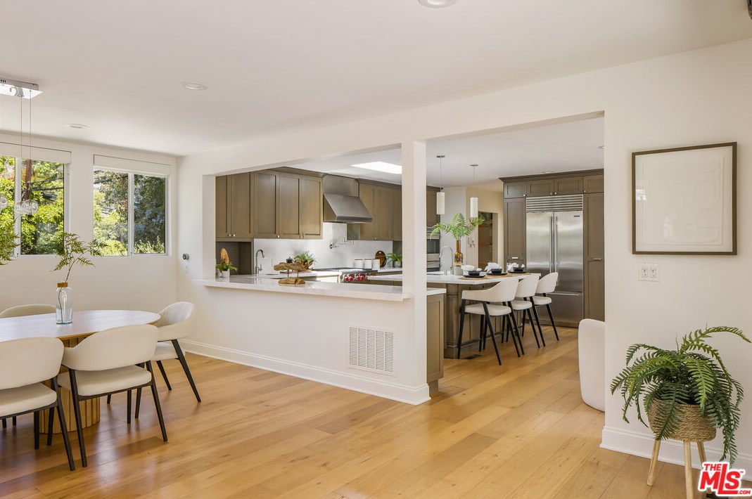 15418 Hamner Dr, Los Angeles CA  90077-1803 exterior