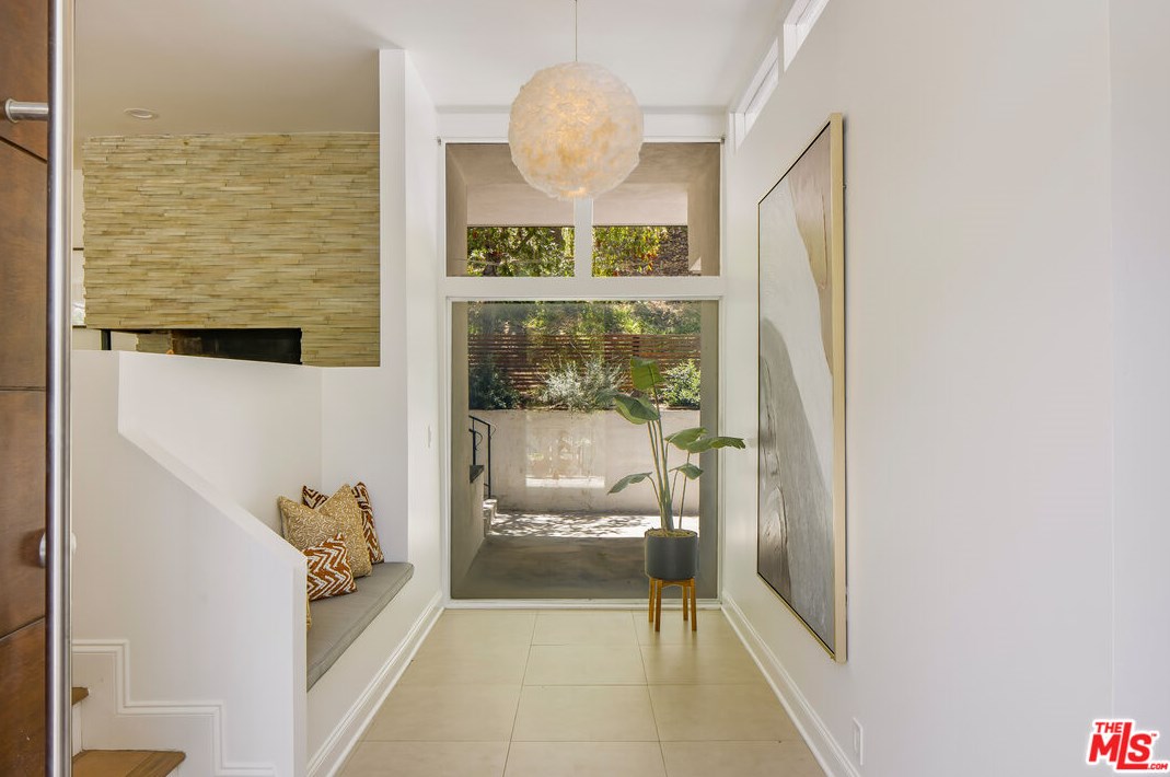 15418 Hamner Dr, Los Angeles CA  90077-1803 exterior