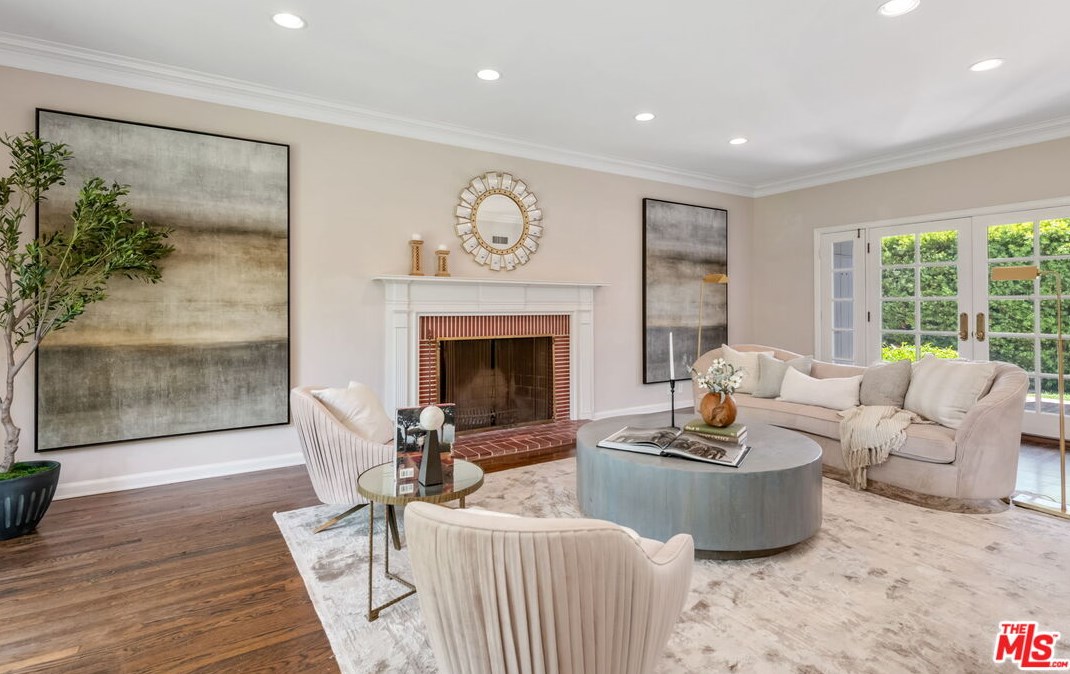 740 Thayer Ave, Los Angeles CA  90024-3332 exterior