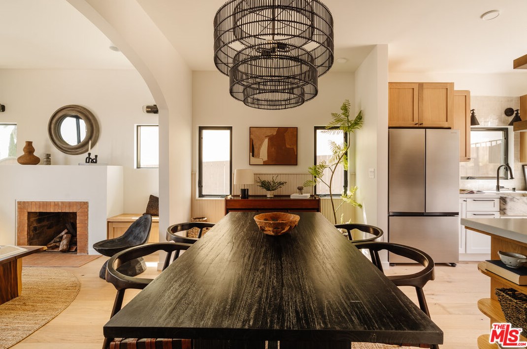 6017 Meridian St, Los Angeles CA  90042-2751 exterior