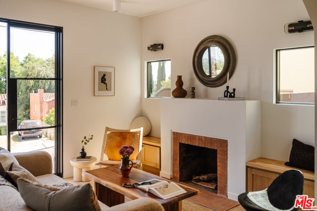 6017 Meridian St, Los Angeles CA  90042-2751 exterior