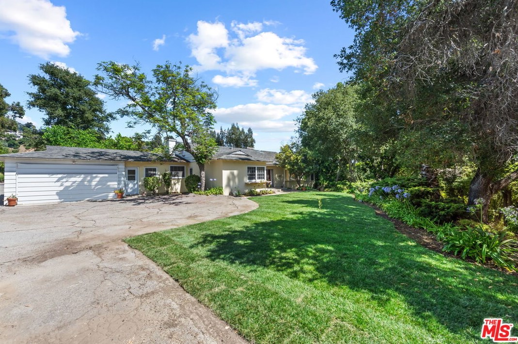 1101 Casiano Rd, Los Angeles CA  90077-1522 exterior