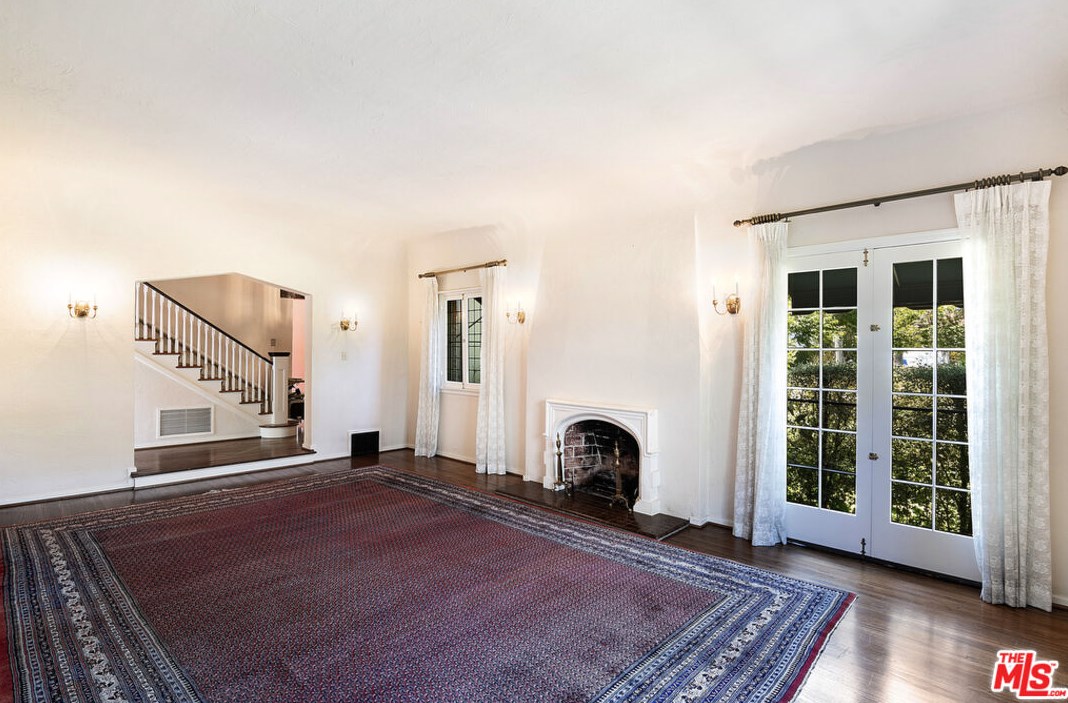 426 Highland Ave, Los Angeles CA  90036-3531 exterior