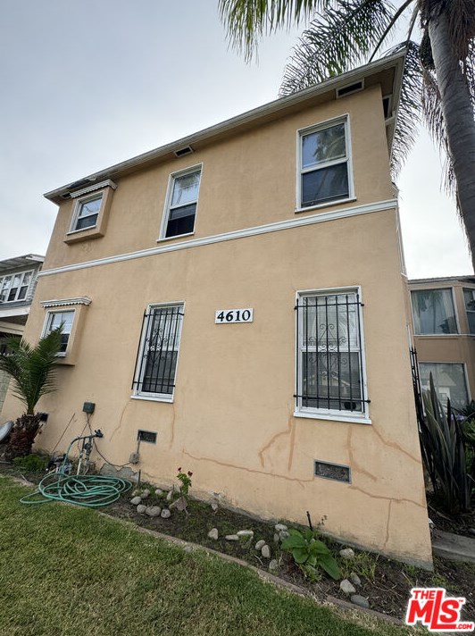 4610 Cimarron, Los Angeles CA 90047-1321 exterior
