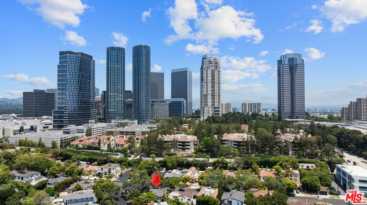 2107 Fox Hills Dr, Los Angeles CA  90025-6004 exterior