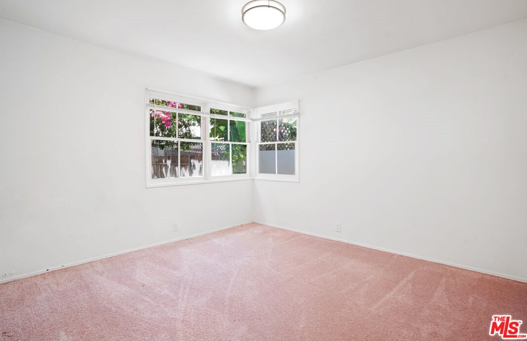 2739 Midvale Ave, Los Angeles CA  90064-4215 exterior
