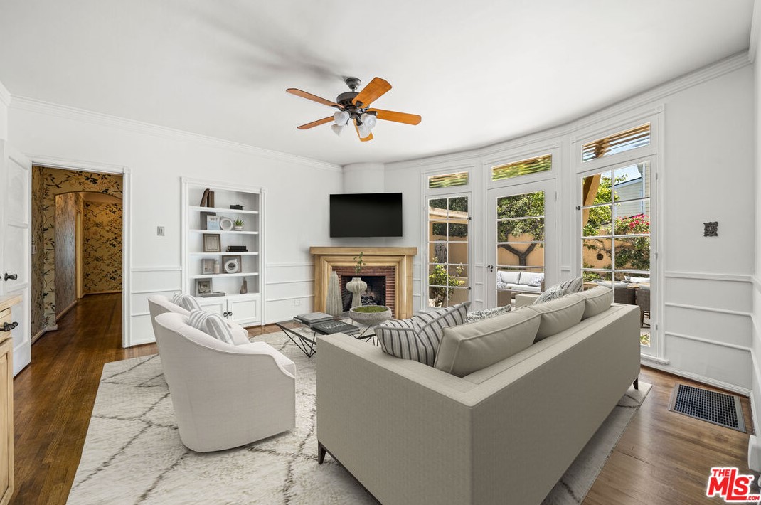 1008 Manning Ave, Los Angeles CA  90024-3221 exterior