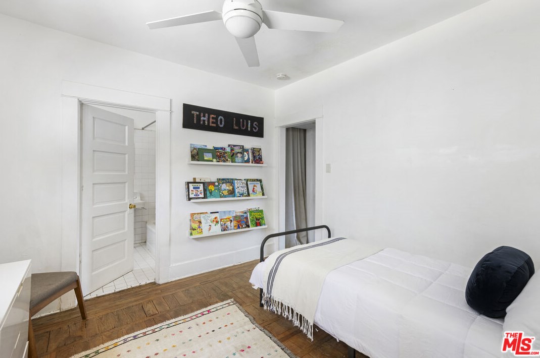 1665 Morton Ave, Los Angeles CA  90026-2611 exterior