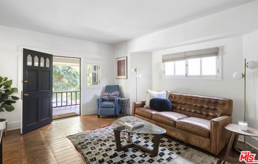 1665 Morton Ave, Los Angeles CA  90026-2611 exterior