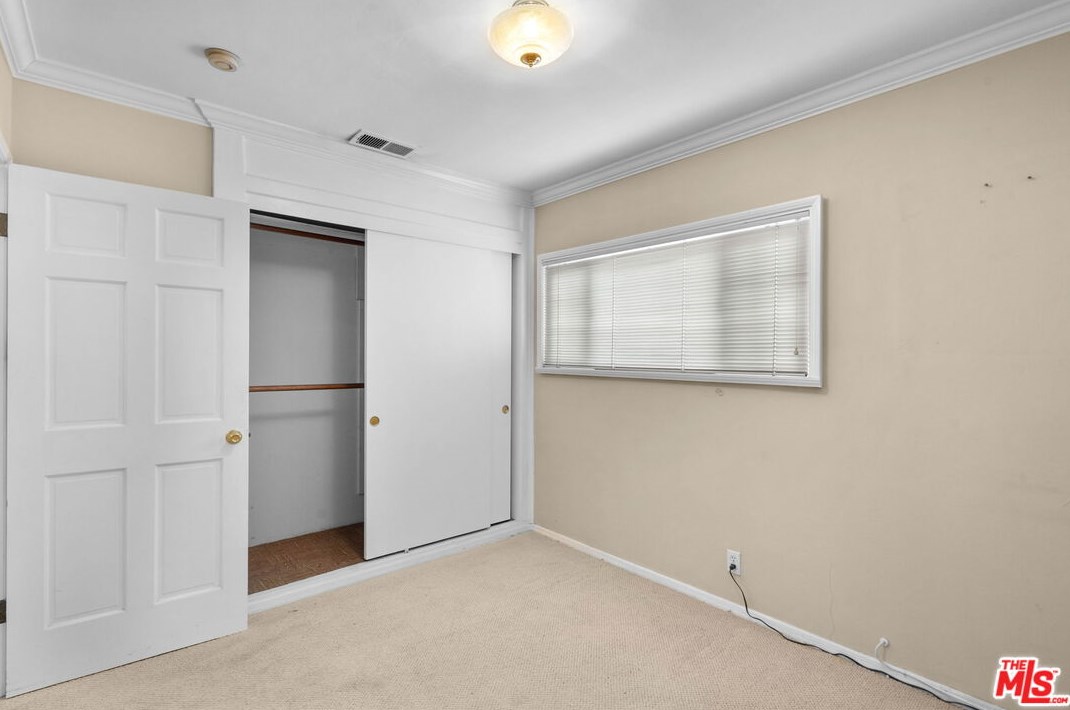 7819 Midfield Ave, Los Angeles CA  90045-3237 exterior