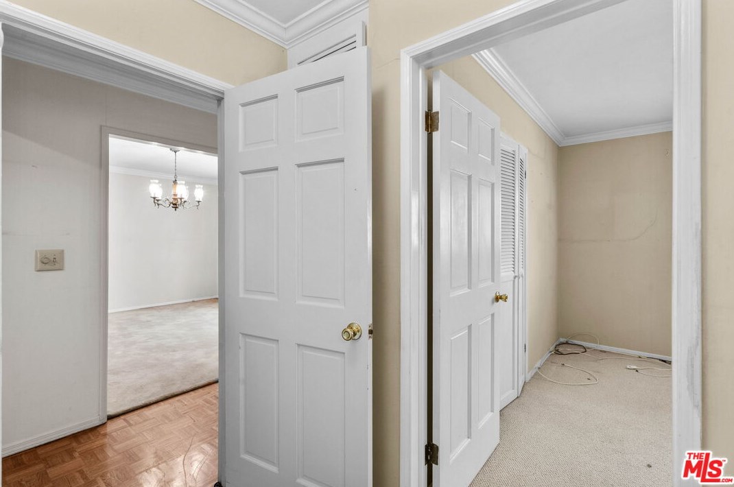 7819 Midfield Ave, Los Angeles CA  90045-3237 exterior