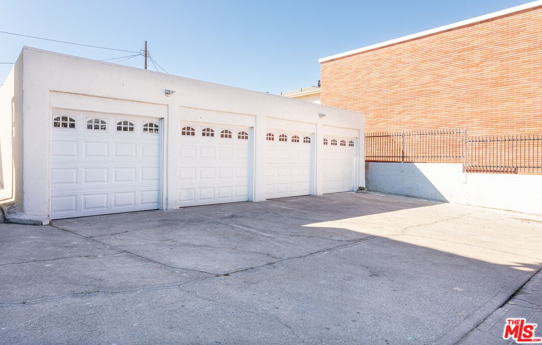 117 Westlake Ave, Los Angeles CA  90006-3014 exterior