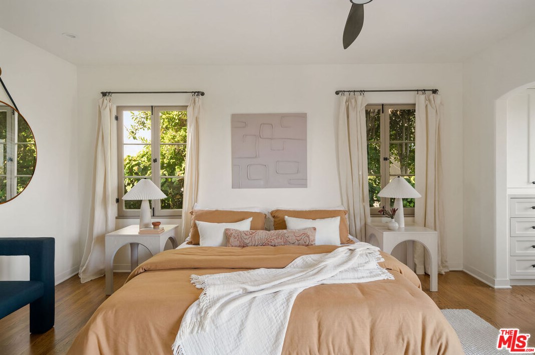 1716 Dillon St, Los Angeles CA  90026-1114 exterior