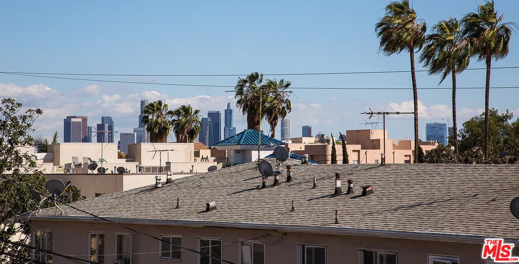 5014 Rosewood Ave, Los Angeles CA  90004-1613 exterior