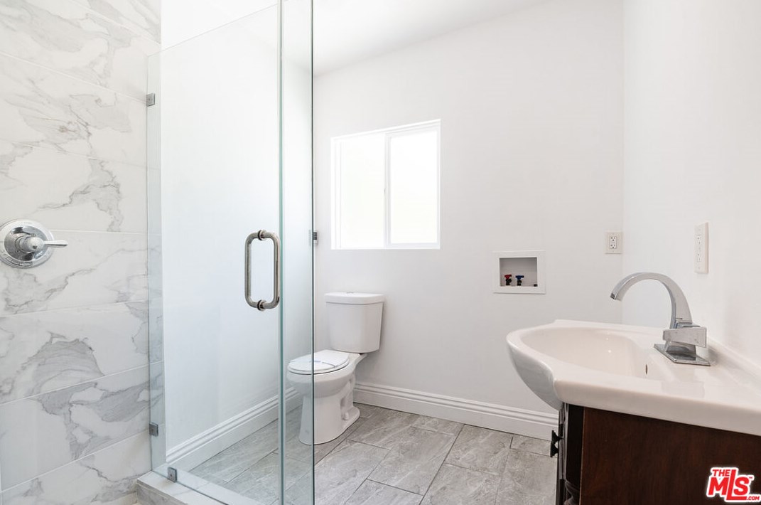 617 Detroit St, Los Angeles CA 90036-3402 exterior