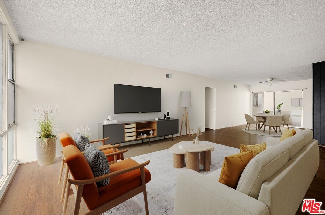 8560 Whitworth Dr, Los Angeles CA  90035-2449 exterior