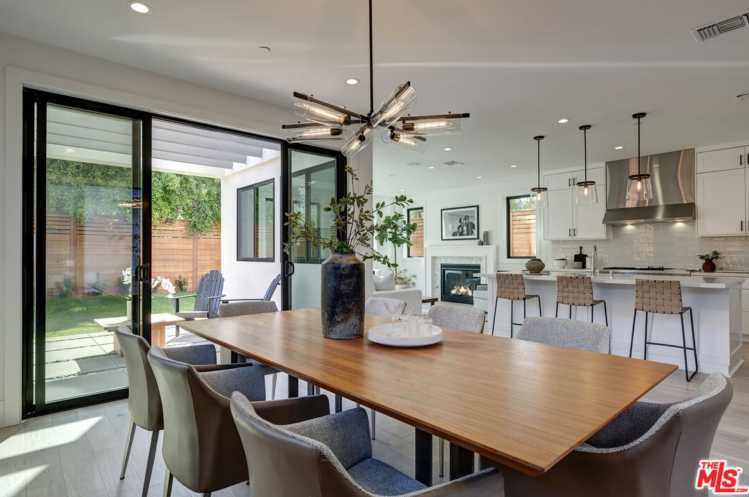 2523 Westgate Ave, Los Angeles CA  90064-2741 exterior